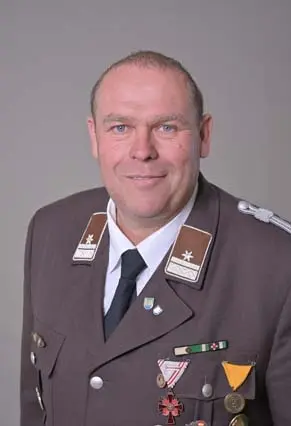 Mannschaft der freiwilligen Feuerwehr Oberaich