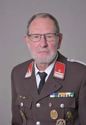 Mannschaft der freiwilligen Feuerwehr Oberaich