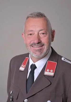 Mannschaft der freiwilligen Feuerwehr Oberaich
