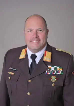 Mannschaft der freiwilligen Feuerwehr Oberaich