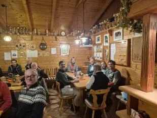 Stockschiessen in der Utscher Eishütte gegen die Naturfreunde
