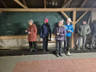 Stockschiessen in der Utscher Eishütte gegen die Naturfreunde